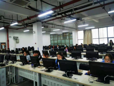 信息技术中心开展计算机等级考试考前义务辅导，助力学生提升技术能力