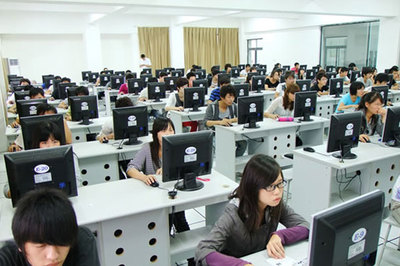 动漫与科技的融合 计算机网络技术在动漫电商与技术服务中的创新应用